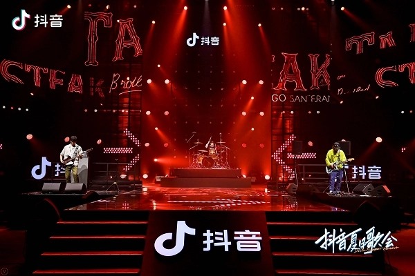 今日头条快手抖音的关系?